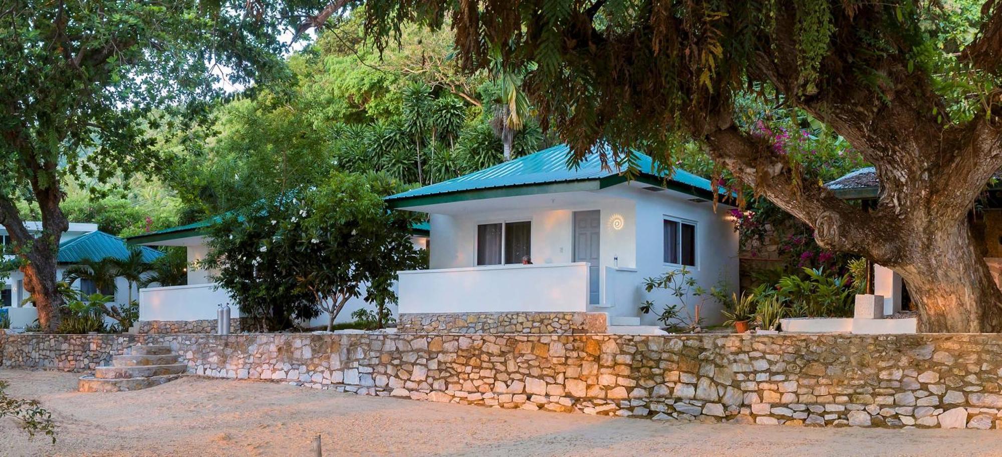 The Three P Beach Resort & Dive Center Agnay Ngoại thất bức ảnh